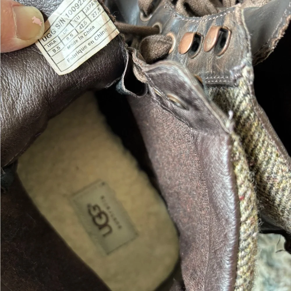 UGG mens waterproof merrick winter leather boots 9.5